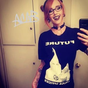 Meet your Posher, Allison